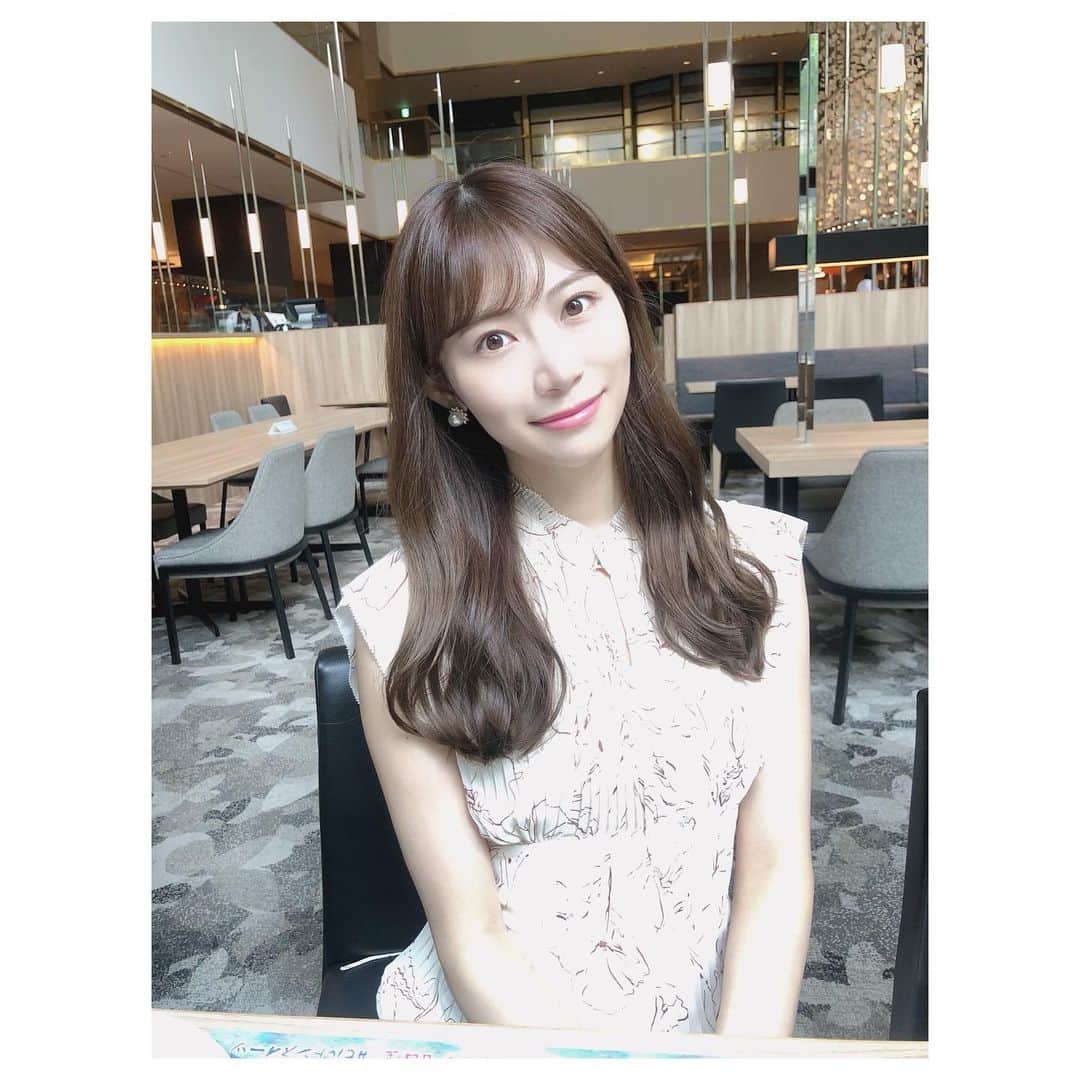 後藤理沙子のインスタグラム：「#リトルリンネ でカットカラートリートメントしていただきました💛担当はたくろうさん（ @t9r_0174 ）カラーはイルミナカラーのサファリとヌード！この時期日差しが強いから若干暗めにして、でも私は暗髪似合わないから、暗すぎないように良い感じにしてもらいました🥰 * https://beauty.hotpepper.jp/slnH000353753/ * #イルミナカラー #サファリ #ヌードカラー  #hair #hairstyle  #栄 #栄美容院  #久屋大通 #nagoya #nagolic  #リトルリンネ  #リトルヘアサロン #littlelinne #美活 #beauty」