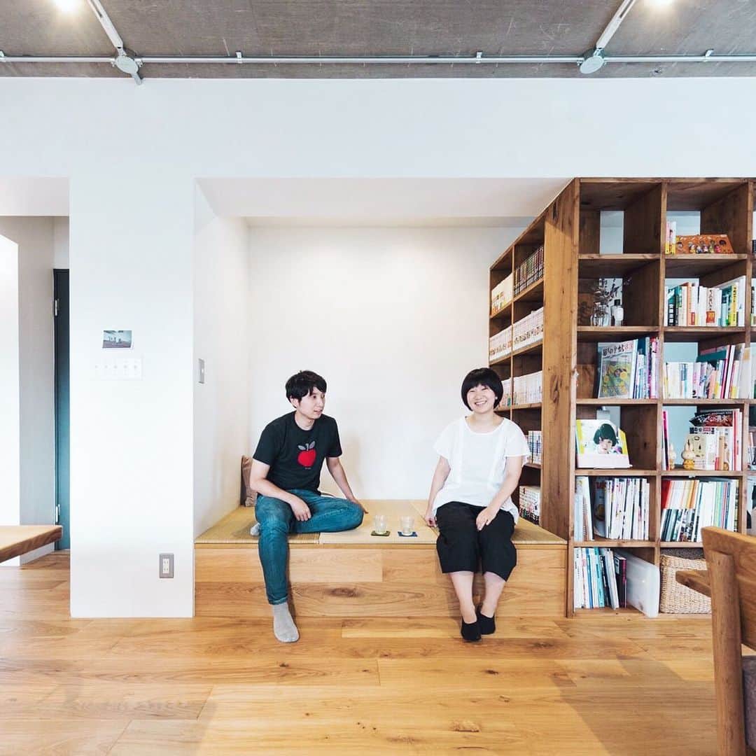 のインスタグラム：「・ living ・ ・ 最新イベント&店舗情報はプロフィールをチェック▽ @orangehouse_tokyo ・ サブアカウント▽ @orangehouse_editors ・ ・ #オレンジハウス #オレンジハウス静岡 #オレンジハウス東京 #新築住宅 #新築戸建 #新築マイホーム #住宅デザイン #リノベ #施工事例 #マンションリノベ #マンションリノベーション」