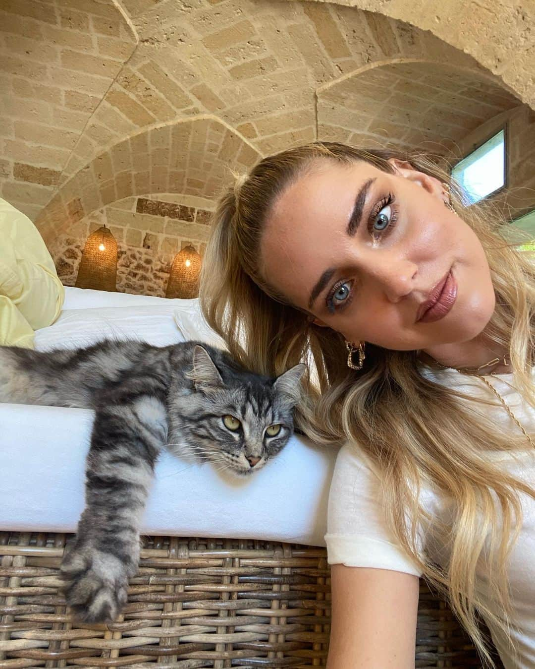 キアラ・フェラーニさんのインスタグラム写真 - (キアラ・フェラーニInstagram)「Not a cat person but love this one ❤️」7月21日 18時51分 - chiaraferragni