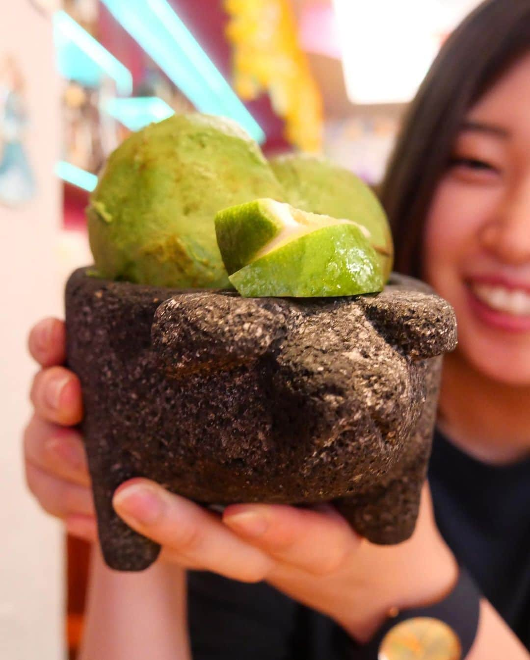 下平夏奈さんのインスタグラム写真 - (下平夏奈Instagram)「アボカド食べ放題🥑  打ち合わせも兼ねて、 @avocado_shinjuku でランチしました！  前回、こちらのお店で ローストビーフアボカド丼を いただき、凄く美味しかったので "アボカドを食べるならここ！" って自分の中でも かなり推しているお店⭐️ : 今回は、ずっと気になっていた アボカド食べ放題コースを オーダーしました♫  ・シーザーサラダ ・タコス ・アボカド食べ放題！ ・サルサと粗塩 ・ソフトドリンク  どのお料理も美味しくて、ボリューミー！！！ なんと、 お一人様 1980円と すごくリーズナブルな価格で楽しめます✨  栄養満点のアボカドを食べて 元気チャージできたので また明日からお仕事がんばります♫  みなさん今日も一日、 お疲れ様でした🍀 : : #メキシカンダイニングアボカド #新宿メキシカン #アボカド食べ放題 #コラボベース #アボカドレシピ  #食べる美容液 #アボカド #🥑  #メキシコ料理 #メキシコ雑貨  #リメンバーミー #シーザーサラダ　 #avocado #pr #food #beauty」7月21日 18時58分 - kana0412.sss