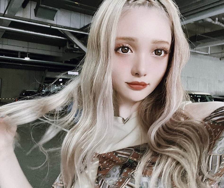 美女JAPANのインスタグラム：「どうも美女JAPANです！✨ ＊ ＊ 今回ご紹介するのはこの方‼️ ＊ 渡辺リサさん！@_lisa1431_ ＊ ＊ とってもかわいい！🙈💕 お人形さんみたいな顔が羨ましい💕 ＊ ＊ 渡辺リサさんのアカウントには他にも素敵な投稿がたくさんあります！✨ ＊ 皆さんも是非チェックしてみてね🧸 ＊ ＊ 明日の投稿もお楽しみに！！ ＊ ＊  #色気 #可愛い #綺麗 #かわいい #セクシー #写真集 #モデル  #水着 #美肌 #笑顔 #スタイル抜群 #可愛い #可愛すぎ #会いたい #天使 #美女 #美人 #美しい #スタイル #ヌード #スタイル抜群 #美脚 #お尻 #エロ #美乳 #素敵 #カワイイ #応援」