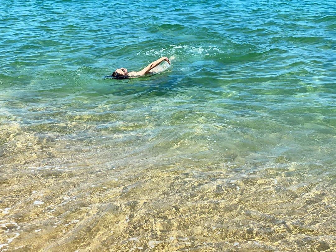 イ・エルのインスタグラム：「_ 🏊🏻‍♀️🏊🏻🏊🏽‍♂️」