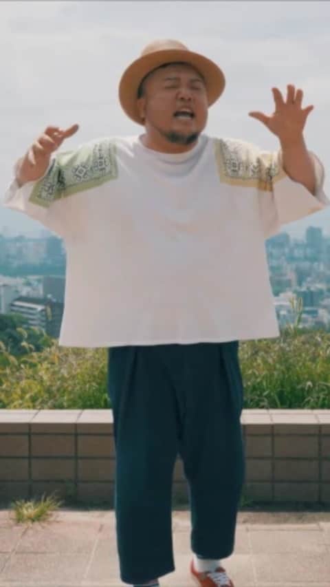 HIPPYのインスタグラム：「様々な学校行事や大会がなくなり その中でも素敵な思い出を作れたり あの日があったから今があるって言えるような 生涯の応援歌を共に作ることができたら嬉しいです  歌でも叫びでもダンスでも どんな楽器でも  どの部分でも 短い尺でも どんな参加でも！大歓迎です  動画を募集してます  無理と言われるのにも慣れた 不可能という土に咲いた花  もちろん高校生だけではなく 僕も含めて未知なるこの状況と戦う みなさんと共鳴したいです  https://www.home-tv.co.jp/2020summer-yell/  #不可能に咲く花  こちらのアカウントもチェックよろしく  ＠2020summer_yell」