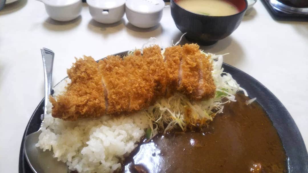 伊藤修子さんのインスタグラム写真 - (伊藤修子Instagram)「トンカツにカレーがかかっていなかったので3分の2くらいは塩つけて食べてしまいました。」7月21日 20時11分 - itoshuko