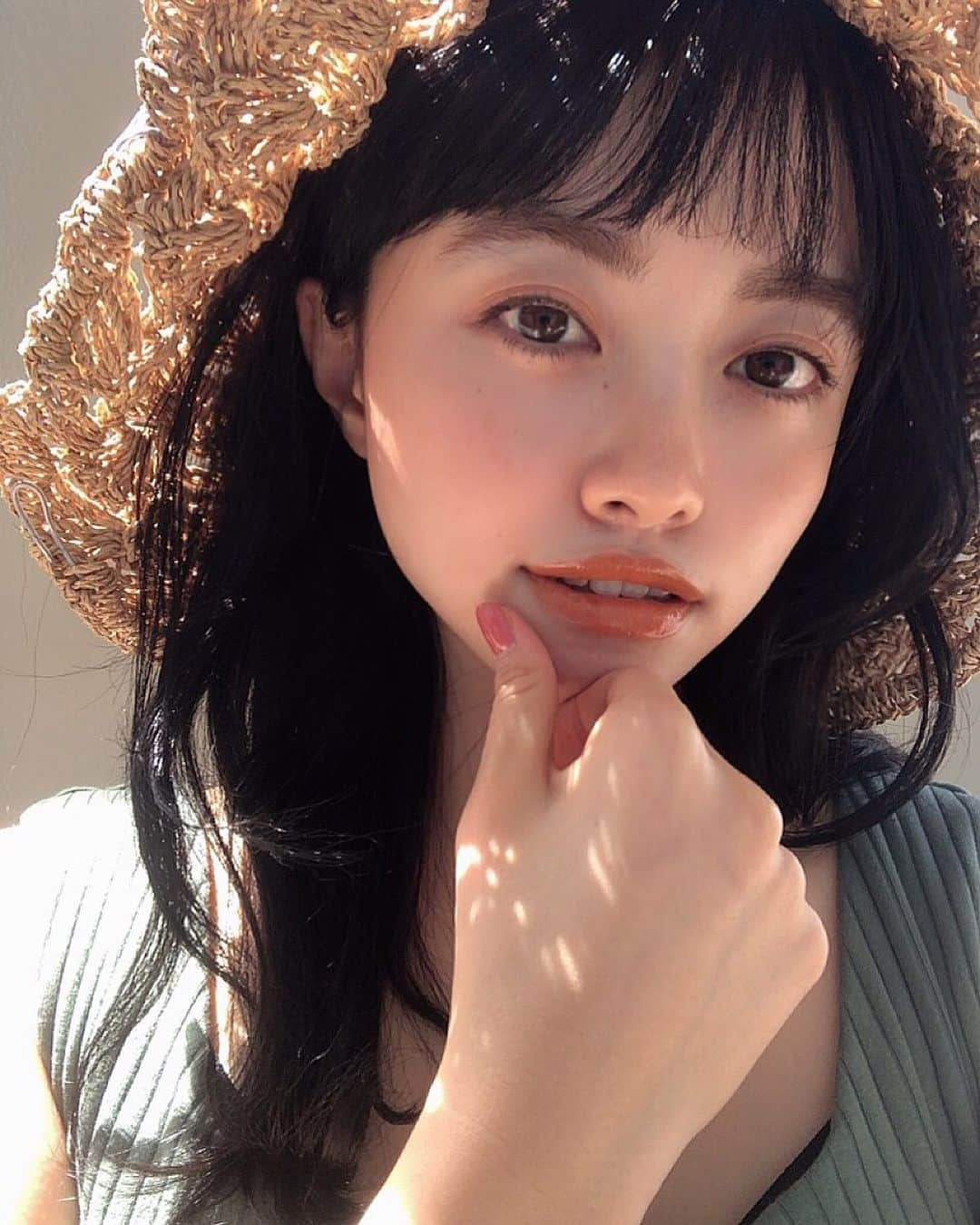 Nayuhaさんのインスタグラム写真 - (NayuhaInstagram)「🧡✖️👒 あっついですね🍦﻿ でも夏ってだけでキラキラしてる、この感じが好きなのです。」7月21日 20時37分 - nayu__gram