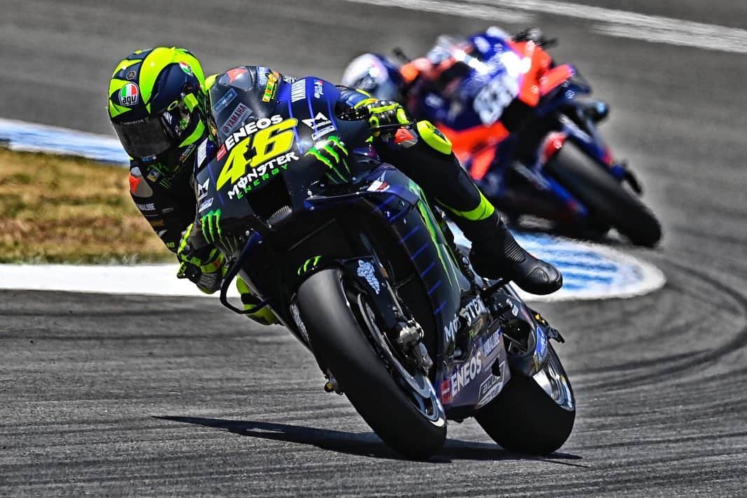 バレンティーノ・ロッシさんのインスタグラム写真 - (バレンティーノ・ロッシInstagram)「Circuito de Jerez,Spain Sunday,MotoGp Race  📸 @falex79 @gigisoldano」7月21日 20時56分 - valeyellow46