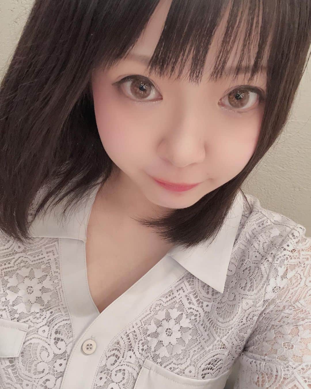 音羽莉夢のインスタグラム：「めっちゃお久しぶりです🧸💓 皆様お元気ですか？😂🎀 莉夢は元気です(* ॑˘ ॑* ) ⁾⁾  #童顔ロリ巨乳 #合法ロリ #ロリコンホイホイ #撮影会モデル #音羽莉夢 #アミックエンターテインメント  #グラドル自画撮り部 #グラドル #jillbyjillstuart」
