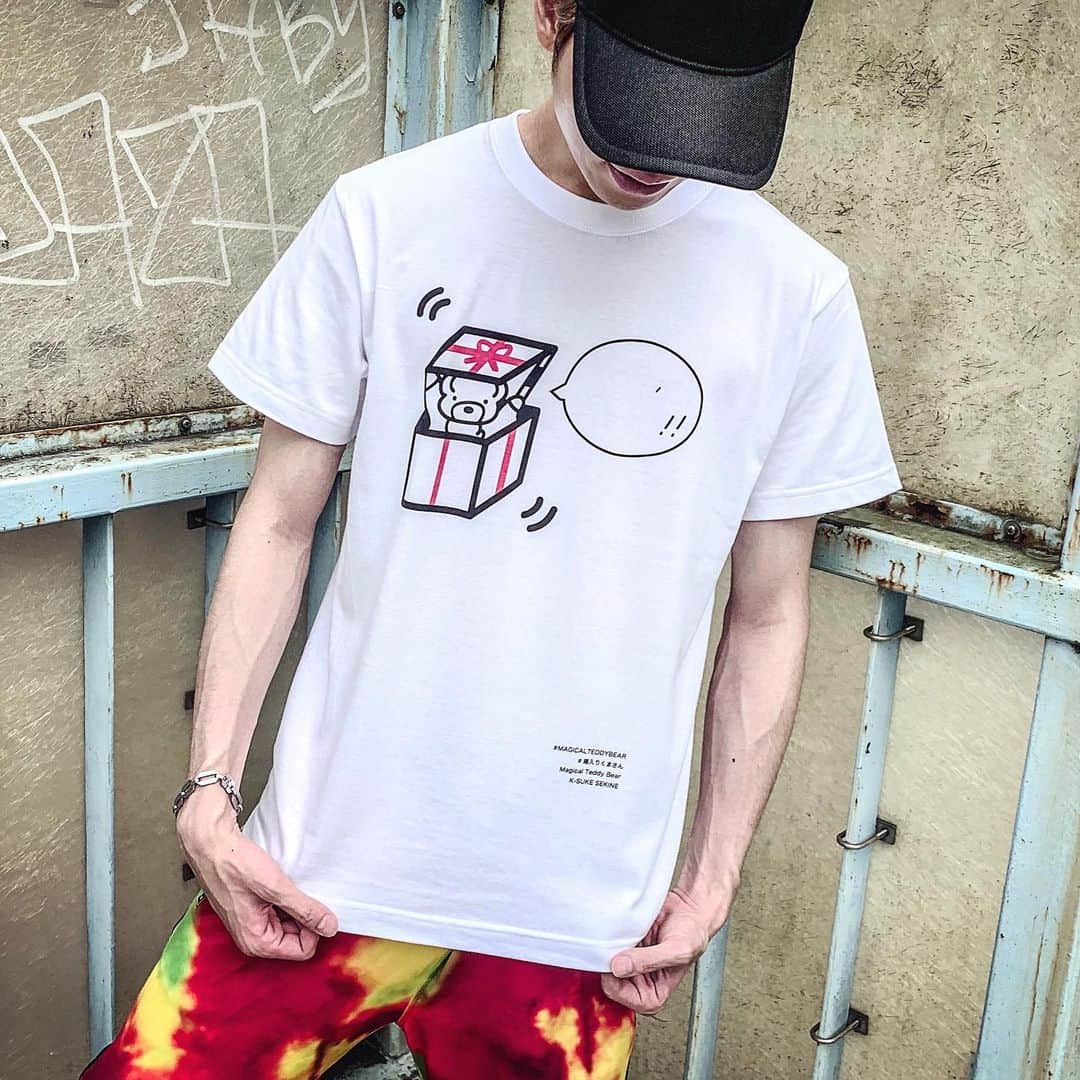 関根慶祐（K-SUKE）さんのインスタグラム写真 - (関根慶祐（K-SUKE）Instagram)「#箱入りくまさん #magicalteddybear  のオンラインストア、22日の20時頃にURLを発表します🐻✨ Tシャツは1枚3,500円🎉 みんな買ってね💰笑」7月21日 23時04分 - ksukeshirayuri
