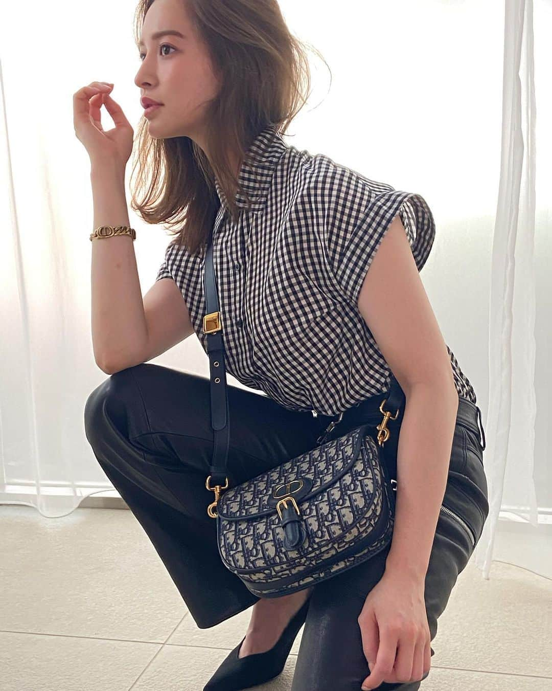 野崎萌香さんのインスタグラム写真 - (野崎萌香Instagram)「My favorite  @dior  #diorbobby #Dior  #diorfall20」7月22日 1時13分 - moeka_nozaki