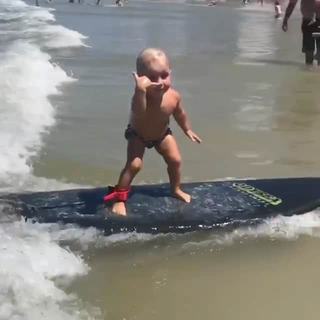 ショーン・ホワイトのインスタグラム：「Boss baby 🤙🏻👏🏻 via @joaovitor_mariaclara」