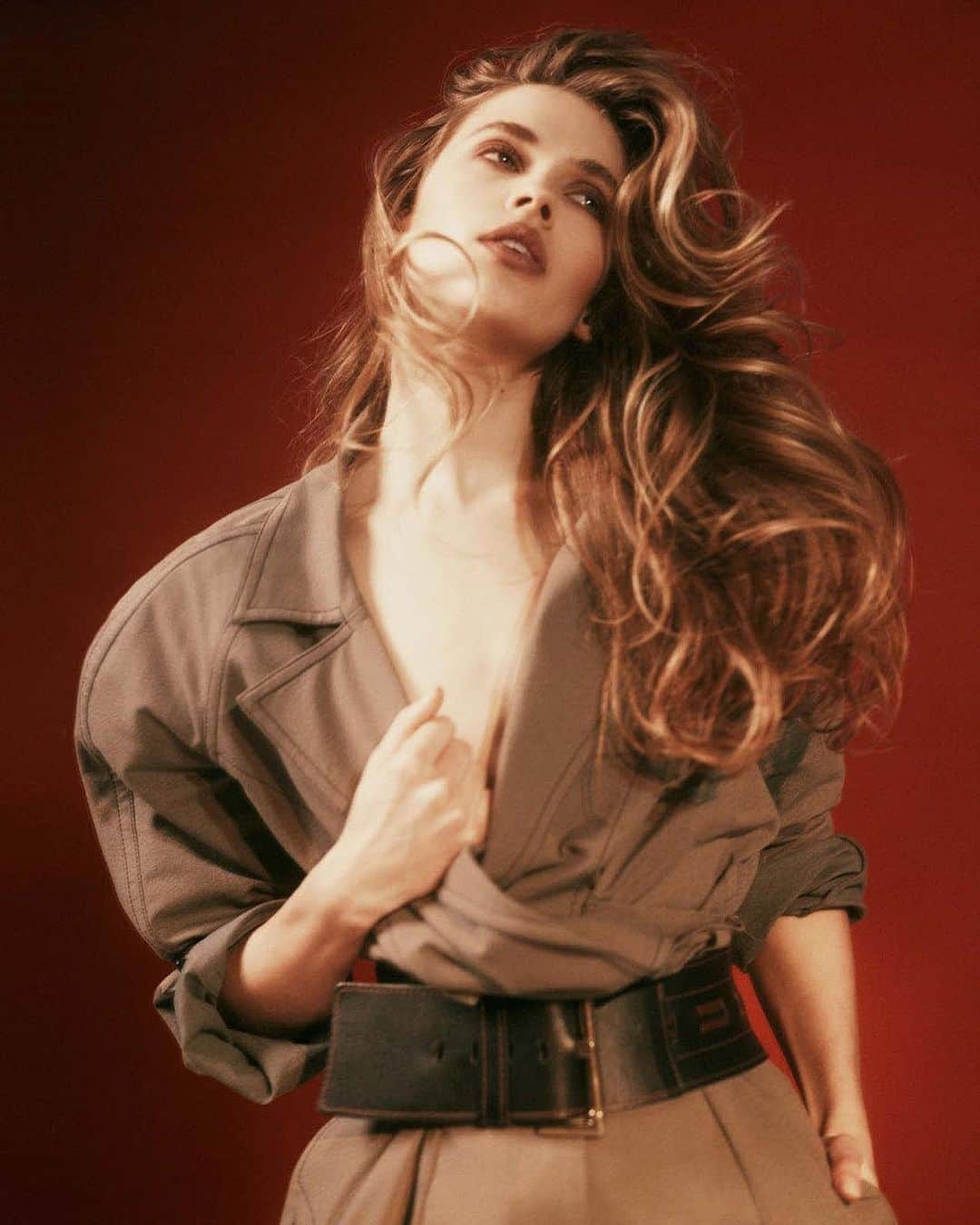 Victoria Leeさんのインスタグラム写真 - (Victoria LeeInstagram)「So sad to hear iconic Australian publications @bazaaraustralia @elleaus @instyleaus will be closing 💔 I am so grateful for the support over the years and to have had the opportunity to work with and get to know such incredibly talented, creative and wonderful people I can now call friends. To be a part of the amazing teams and contribute to these pages was always an honour 🖤 I am excited to see what the future holds!」7月22日 4時02分 - victorialee