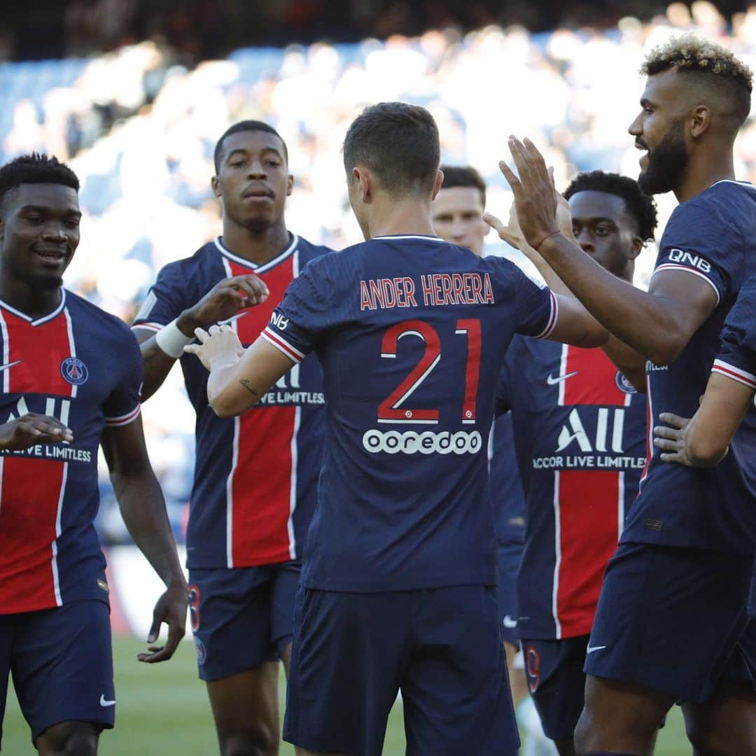 アンデル・エレーラさんのインスタグラム写真 - (アンデル・エレーラInstagram)「Last friendly match before the cup final on Friday. Good win 👍🏻 Happy to score at Parc des princes 🔴🔵 #psgvsceltic」7月22日 6時17分 - anderherrera