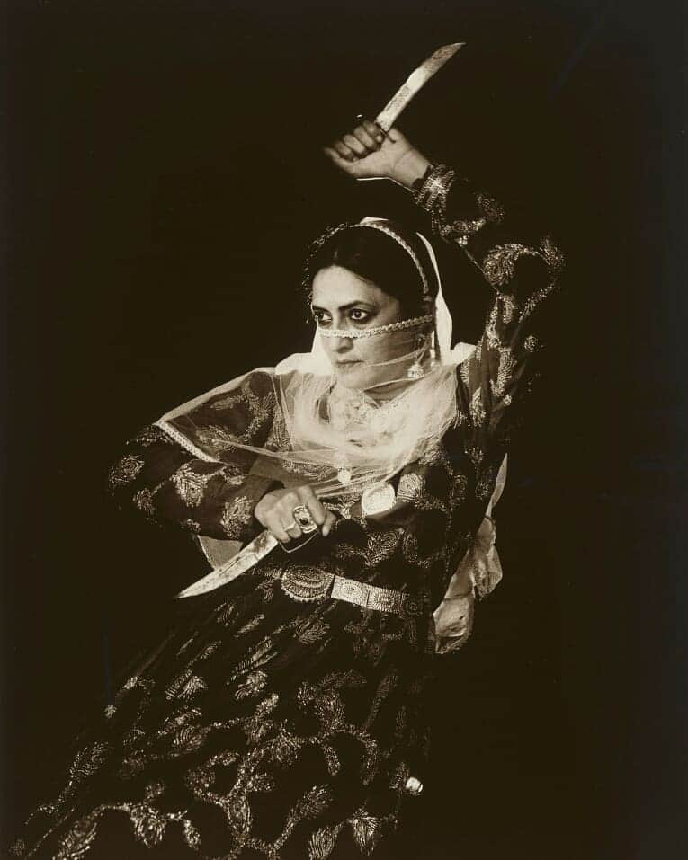 のインスタグラム：「#Pushpamala, one of India’s best-known photographers, plays the part of a movie star in these portraits from her 2003 series, “Bombay Photo Studio.”   Staged and shot at the studio of JH Thakker, a leading photography studio of “Golden Age” Indian film stars, in these works the artist uses her own body to create an intricate masquerade that combines elements of humor, storytelling, and feminist critique.   For the “Navarasa Suite” within this series, Pushpamala assumes the guises of the nine rasas, or moods, from Sanskrit literature and Hindu artistic culture. In taking on these popular tropes, Pushpamala offers commentary on how Indian cinema has, in the artist’s words, “both created and recorded the country’s modernity.”   See more works from the series at the link in our bio. --- [Pushpamala N. The Navarasa Suite from the series “Bombay Photo Studio.” 2003. Gelatin silver print. © 2020 Pushpamala N] #MoMACollection」