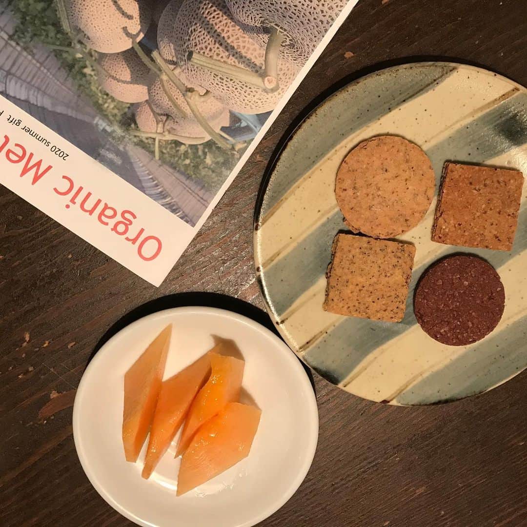 鎮西寿々歌のグルメインスタ