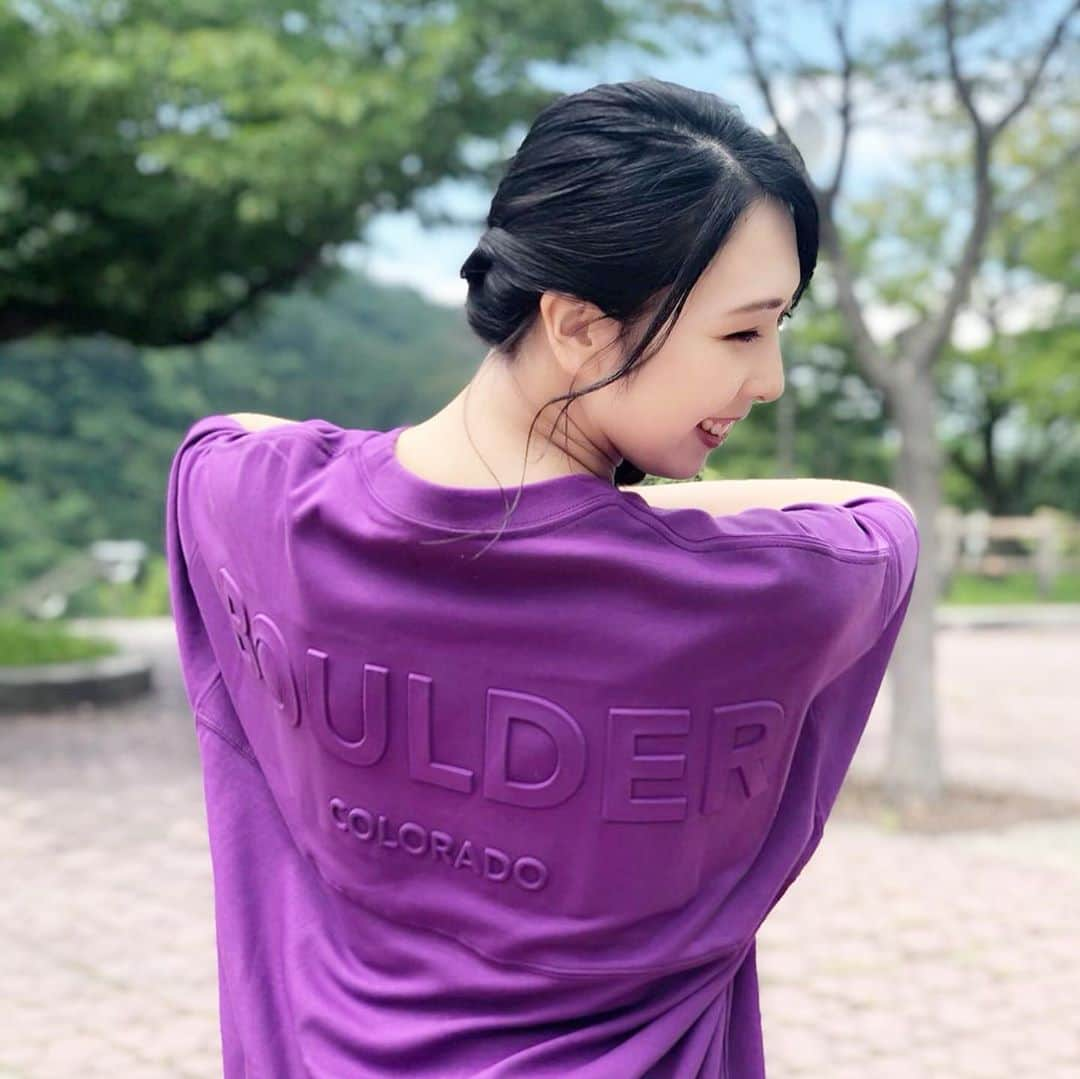 ときさんのインスタグラム写真 - (ときInstagram)「パープルときちゃん💜  @camp7.official のTシャツシリーズがとっても可愛いなって😆💘 王林はこの青色を着てお揃いだったよ💙 ・ ・ ・  #righton #right_on #ライトオン #ライトオンコーデ #おそろいtシャツ #camp7 #アウトドア #アウトドアファッション #ビックサイズ #夏コーデ #summer #buzzhiar #asone」7月22日 15時58分 - toki_ringomusume