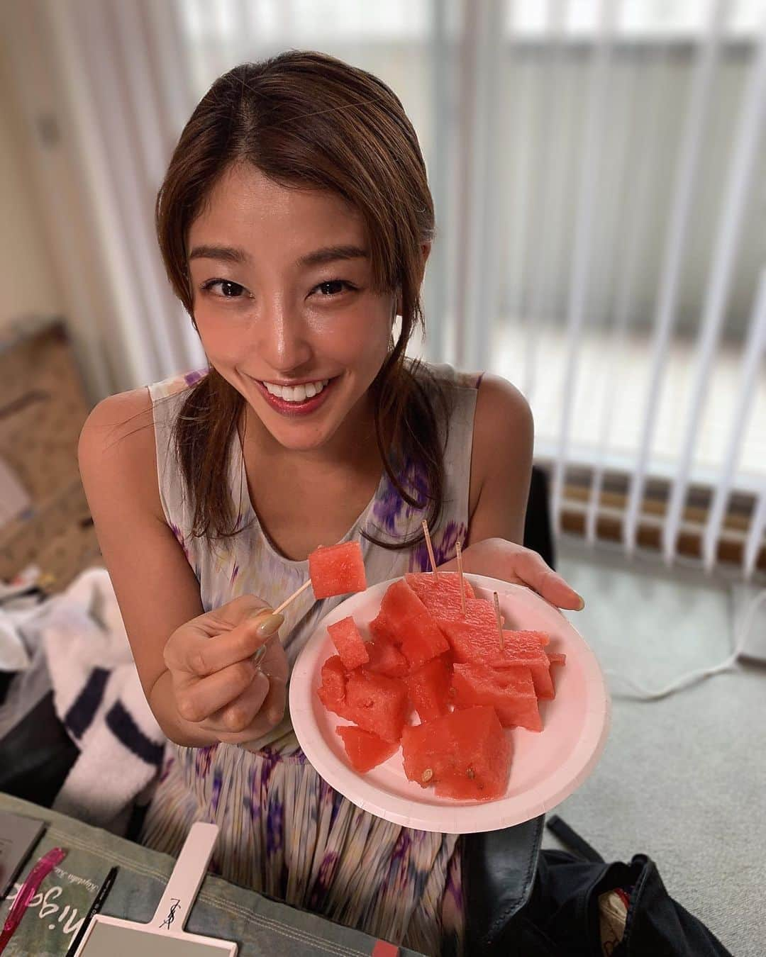 岡副麻希さんのインスタグラム写真 - (岡副麻希Instagram)「🌿﻿ ﻿ 🍉🧚🏻🌼🍧⭐️🎐﻿ ﻿ 甘くて美味しかった〜💕﻿ ﻿ #スイカ#西瓜﻿ #suica﻿ わたしは#ICOCA﻿ ﻿ ﻿」7月22日 16時02分 - maki_okazoe_official