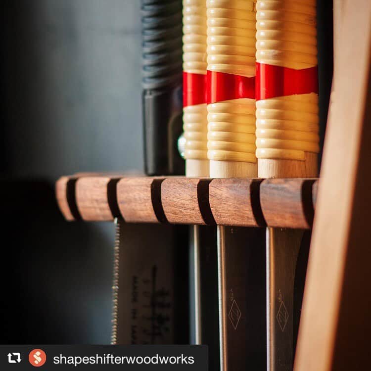 SUIZAN JAPANさんのインスタグラム写真 - (SUIZAN JAPANInstagram)「Thank @shapeshifterwoodworks for using SUIZAN japanese ryoba saw! He is woodworker and make furniture! Please check it!  #suizan #japanesesaw #handsaw #japanesetools #pullsaw #woodworking ＃woodworker #furnituredesign #furnituremaker」7月22日 16時28分 - suizan_japan