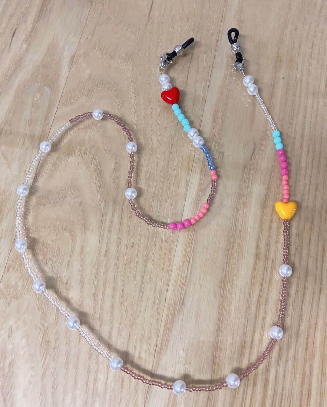 チョン・ユネ さんのインスタグラム写真 - (チョン・ユネ Instagram)「#선글라스목걸이 #마스크목걸이 #sunglasses #mask #beads #비즈 #necklace」7月22日 16時33分 - yoonhye.chung