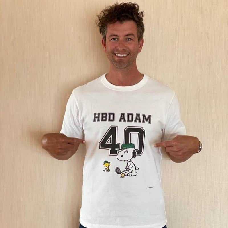UTme! ユーティミーさんのインスタグラム写真 - (UTme! ユーティミーInstagram)「7月16日に40歳のお誕生日🎂を迎えたアダム・スコット選手にプレゼントしたTシャツは、実はUTme!で作ったオリジナルTシャツ👕🏌️‍♂️ UTme!なら世界でひとつだけのオリジナルTシャツが簡単に作れます❗️#utme #uniqlo #snoopy#peanutssports #オリジナルtシャツ #peanuts」7月22日 17時05分 - utme_official