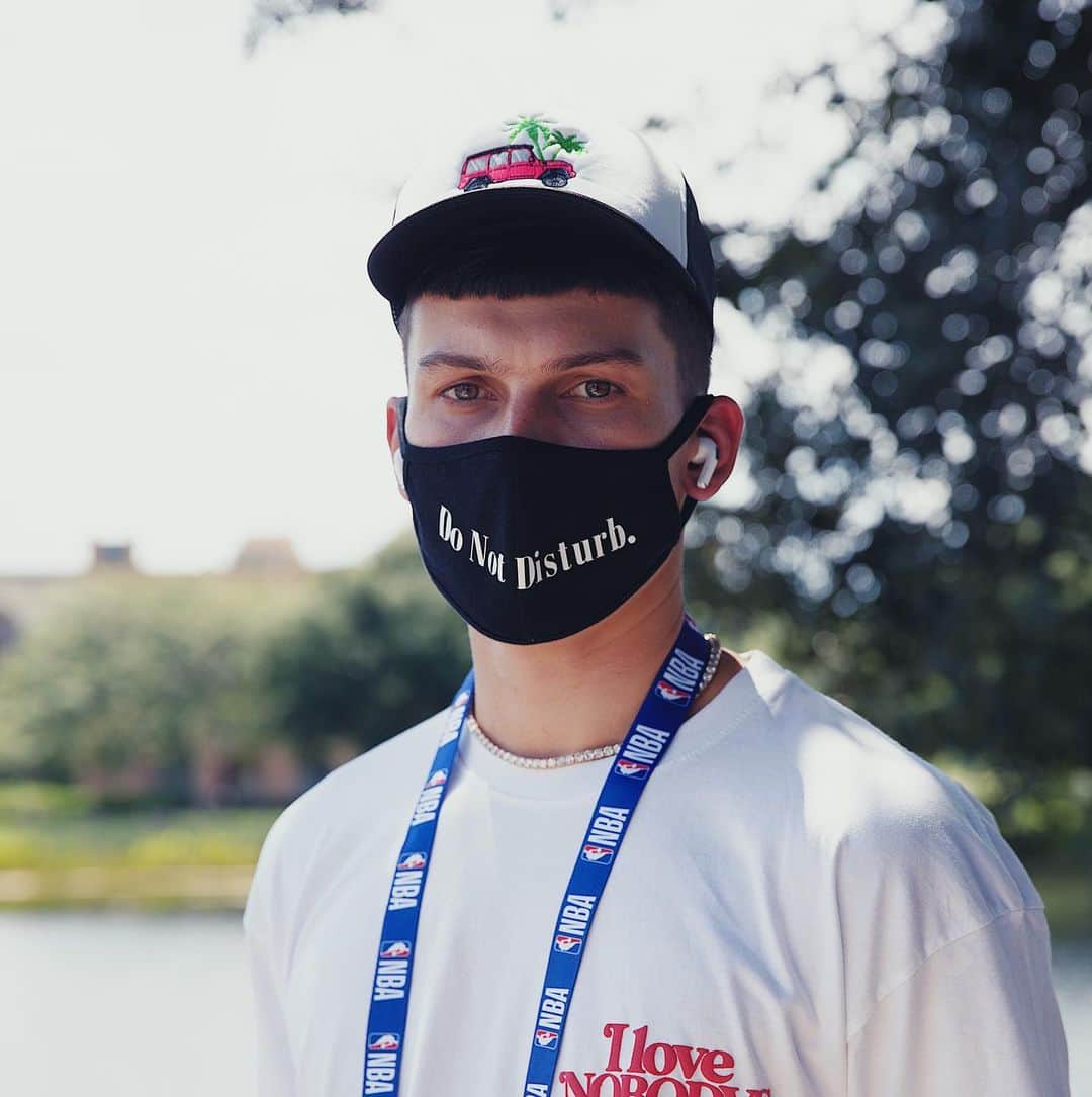 Miami HEATさんのインスタグラム写真 - (Miami HEATInstagram)「Look at Tyler wearing his mask man. So inspirational. #TylerTuesday #MaskOnFL⁣ ⁣ @florida.blue」7月22日 8時05分 - miamiheat
