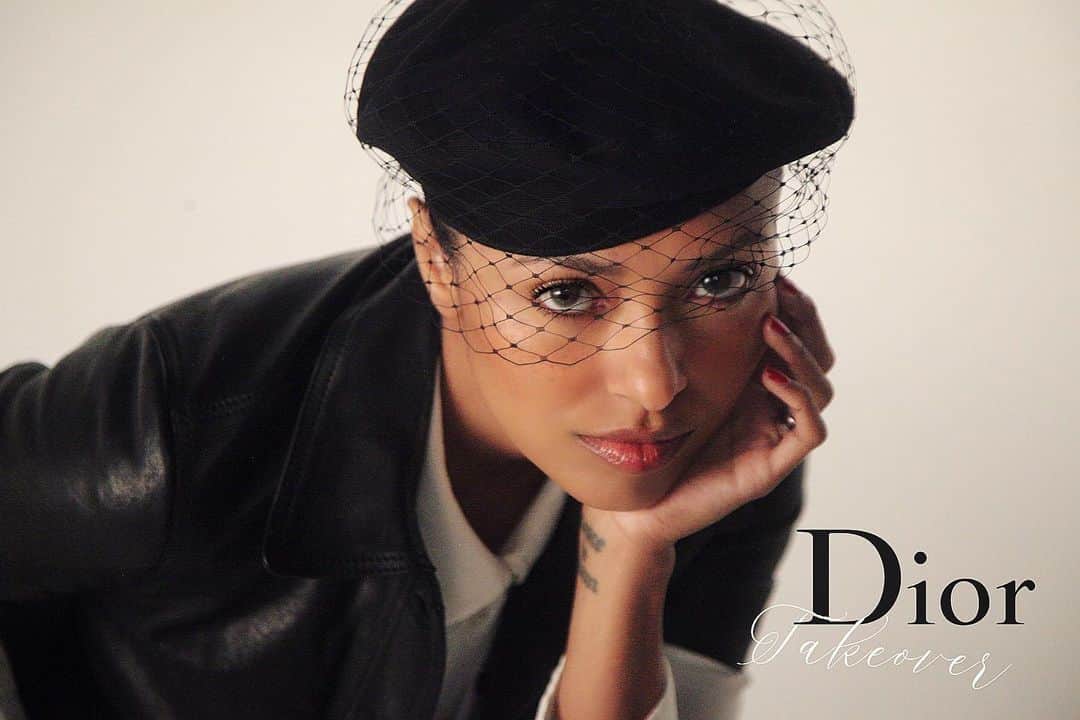 カテリーナ・グレアムのインスタグラム：「Guess who’s taking over @Dior’s insta tomorrow for the 2021 Cruise Collection debut?! Tomorrow 7.22 8:45pm GMT/2:45pm EST Don’t miss it!!!!! #DIOR」