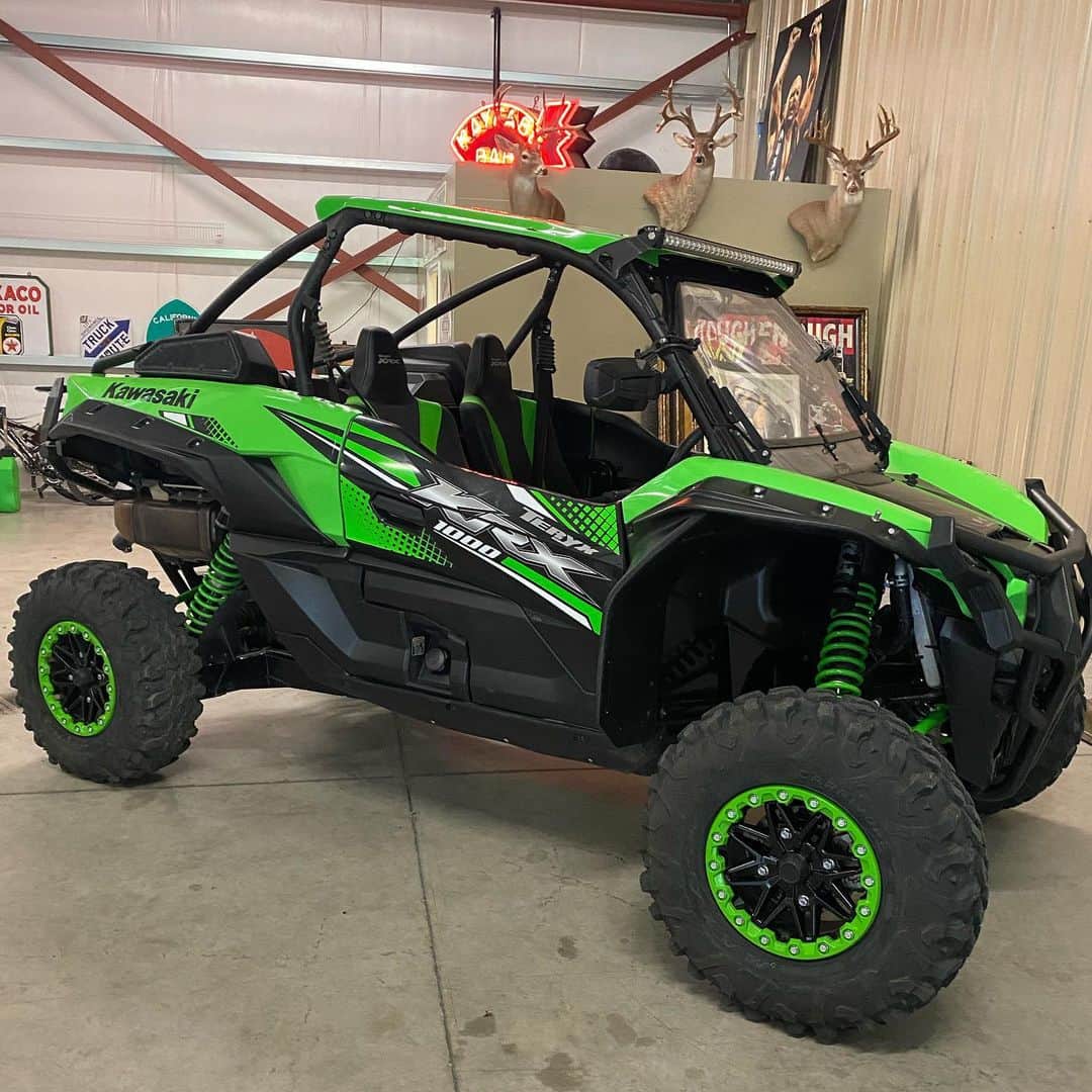 ストーン・コールド・スティーブ・オースチンのインスタグラム：「Oh Hell Yeah!!!  @kawasakiusa #krx1000」