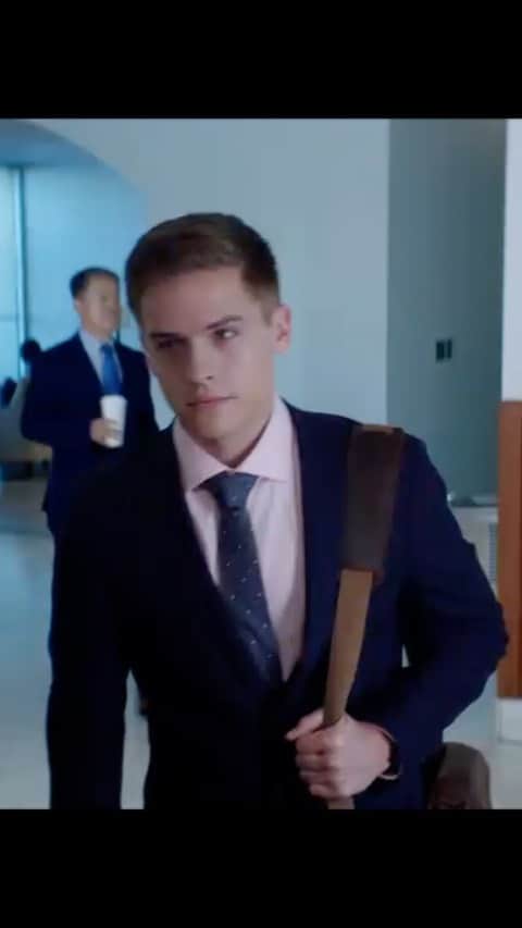 ディラン・スプラウスのインスタグラム：「A little late to the reveal party but I was busy “crunching numbers.” Here’s a reveal video for my character Trevor from After We Collided. Keep posted on @aftermovie and @annatodd for more juicy details soon 👨🏼‍🏫. Excited for you all to see, had a damn good time filming this down in ATL and I really fell into this character. Maybe I should start wearing glasses?」