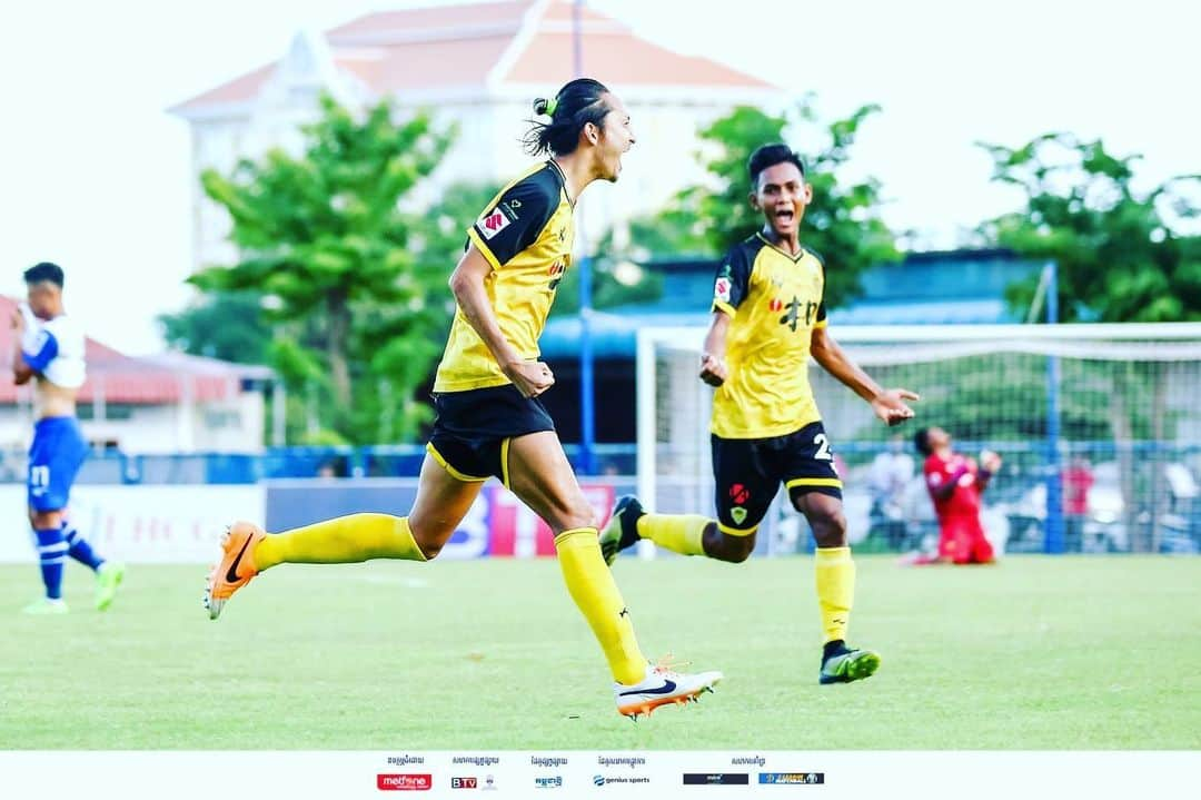 木暮郁哉さんのインスタグラム写真 - (木暮郁哉Instagram)「心震える瞬間。 #football#cambodia#siemreapdriver」7月22日 11時02分 - fumiya_kogure