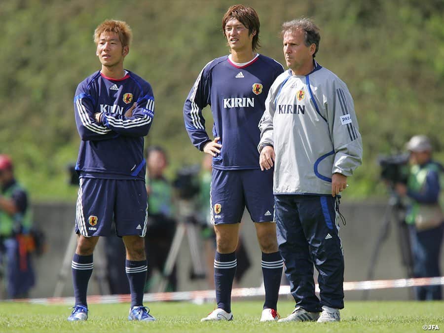 日本サッカー協会さんのインスタグラム写真 - (日本サッカー協会Instagram)「【#OnThisDay】2002.7.22🔙 ・ 18年前の今日、トルシエ監督の後任として、#ジーコ が日本代表監督に就任しました。2006FIFAワールドカップ ドイツ終了まで72試合を率いました。 ・ ジーコ監督時代、みなさんの思い出に残る選手・試合はなんですか❓ ・ #jfa #daihyo #SAMURAIBLUE」7月22日 12時27分 - japanfootballassociation