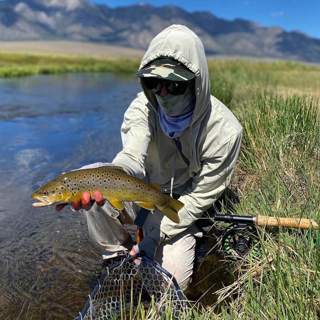 Electric_Fishingさんのインスタグラム写真 - (Electric_FishingInstagram)「@rippenlippen has been very busy putting his clients on fish recently.  Today he had the day off so he went to scout some new spots and pull on a few himself⚡️   #ElectricSunglasses #PolarizedSunglasses #StyleThatPerforms #ElectricFishing」7月22日 13時04分 - electric_fishing