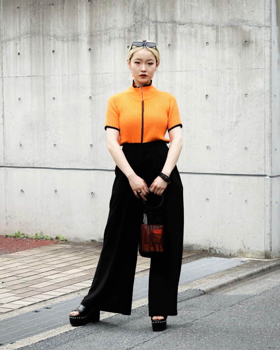 Fashionsnap.comさんのインスタグラム写真 - (Fashionsnap.comInstagram)「【#スナップ_fs】 Name  奥田 咲季 Pants #used Bag #GU Shoes #GALLERIETOKYO Eyewear #HandM Bracelet #HandM  #fashionsnap #fashionsnap_women」7月22日 13時22分 - fashionsnapcom