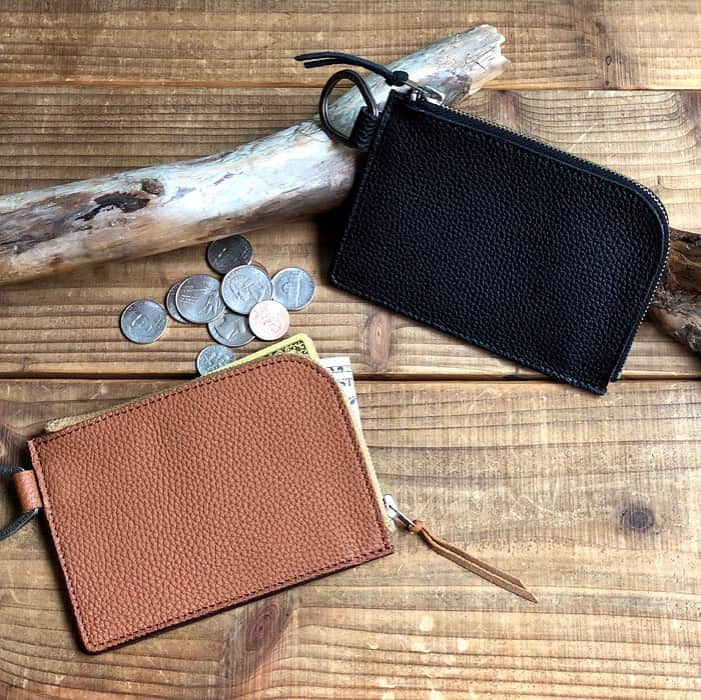 スタンダードカリフォルニアさんのインスタグラム写真 - (スタンダードカリフォルニアInstagram)「BUTTON WORKS × Standard California Leather Wallet Type2  #standardcalifornia #スタンダードカリフォルニア  #madeinjapan  #buttonworks #ボタンワークス #wallet #ウォレット #calfskin #shrunkencalf  #シュランケンカーフ #perlinger  #ペリンガー」7月22日 13時23分 - standardcalifornia