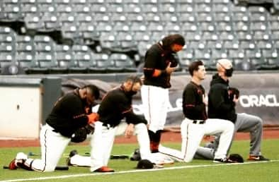 メイム・ビアリクさんのインスタグラム写真 - (メイム・ビアリクInstagram)「Two days until @mlb starts. Couldn’t be prouder of the West Coast team that has my 🧡🖤 @sfgiants #winners #patriots #giants ⚾️」7月22日 15時11分 - missmayim