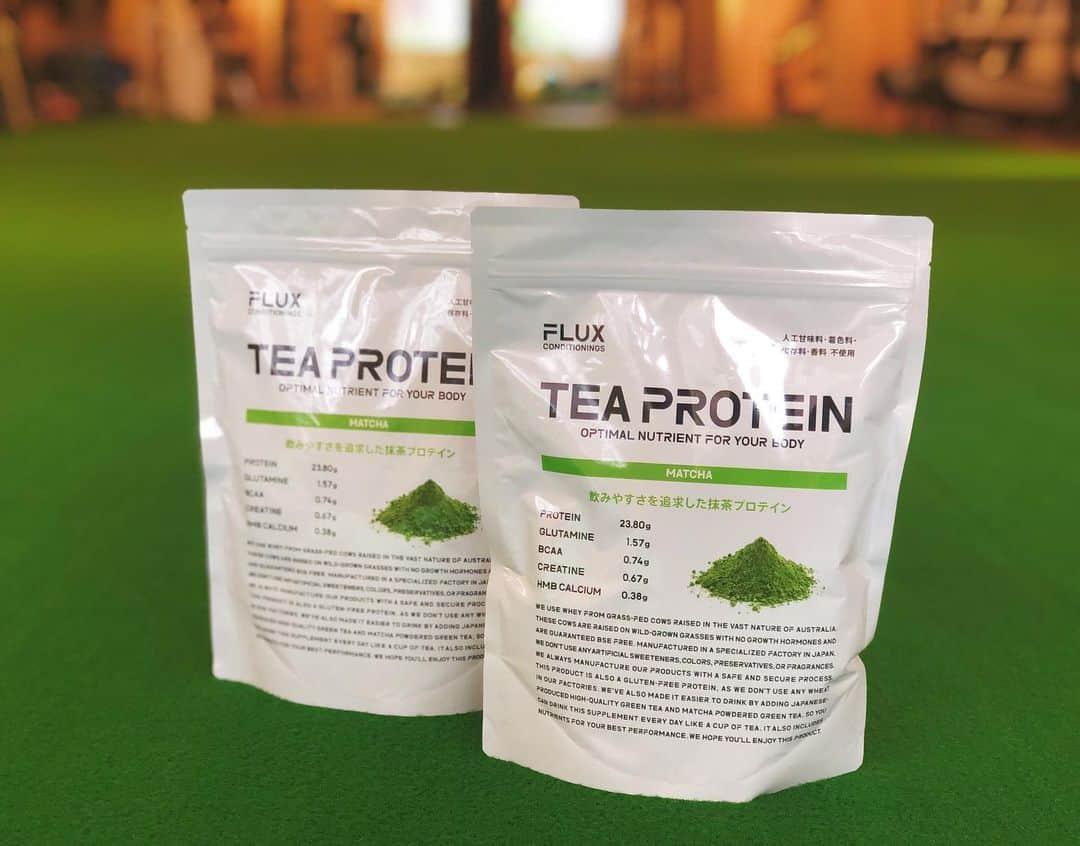 FLUX CONDITIONINGSさんのインスタグラム写真 - (FLUX CONDITIONINGSInstagram)「tea protein抹茶店頭限定入荷  人気のtea protein抹茶味が FLUX店頭限定で入荷しました。  ※Amazon等での販売は今しばらくお待ち下さい。  @teaprotein_flux ﻿ ﻿ FLUX CONDITIONINGS﻿ ﻿ #fluxconditionings #flux #conditioning #training #workout #gym #daikanyama #shibuya #コンディショニング #トレーニング #フラックス #ボディメイク #ダイエット #食べすぎ #春に向けて #機能改善 #不調改善 #肩こり改善 #姿勢改善 #猫背改善 #日常生活 #トレーニングライフ #運動習慣作り #ワンランク上の生活 #代官山ジム #渋谷 #teaprotein #たんぱく質 #飲みやすいプロテイン #抹茶」7月22日 15時22分 - flux.conditionings