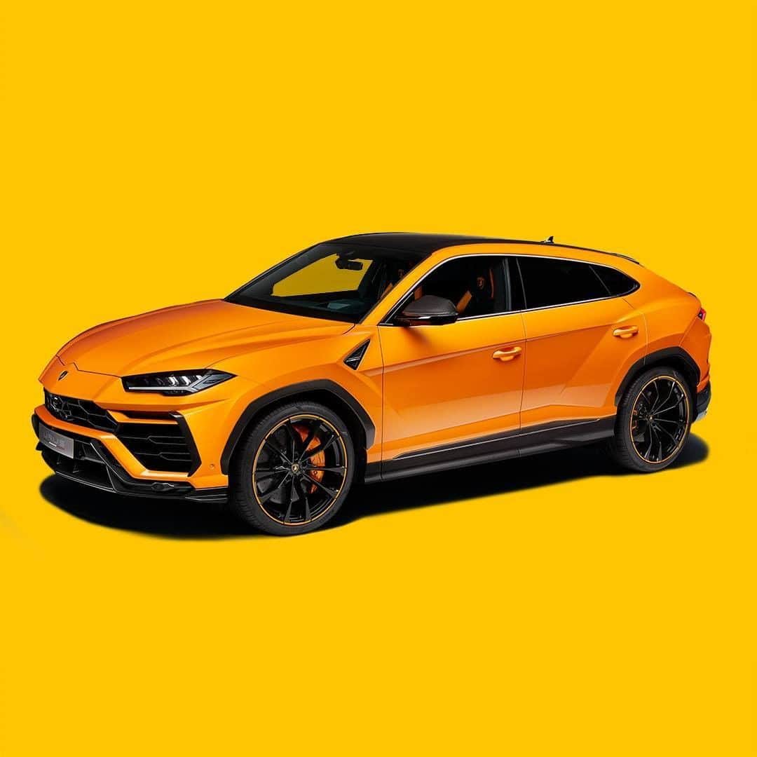 ランボルギーニのインスタグラム：「Personalization is a way to define your personality.  With the Urus painted in a bright Arancio Borealis, Lamborghini’s Urus Pearl Capsule introduces a new realm of customization that showcases the Super SUV’s stylish exteriors and inimitable interiors.  #Lamborghini #Urus #UnlockAnyRoad」