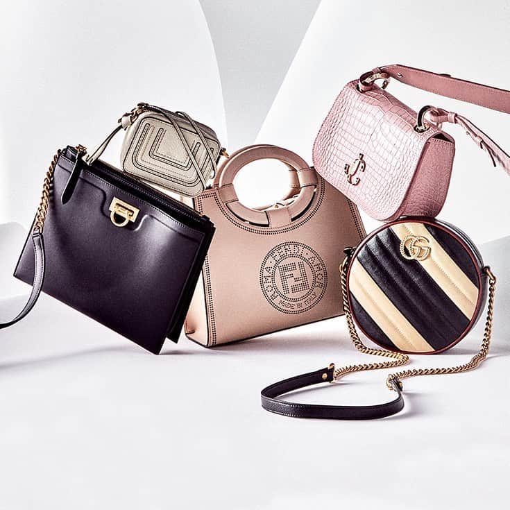 GILTのインスタグラム：「Chances are you’re due for a new bag. Tap to shop #FENDI, #Chloé, and more.」