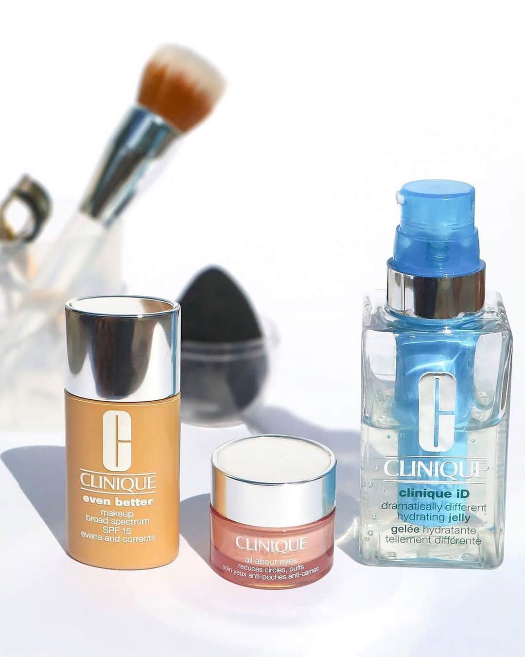 クリニークさんのインスタグラム写真 - (クリニークInstagram)「"These products are my TOP 3 favorites...🤗," says @clph_reno of #EvenBetter Makeup, All About Eyes, and #CliniqueiD for Pores and Uneven Texture. What are yours? ⬇️  #Clinique #beauty #makeup #parabenfree #fragrancefree #happyskin」7月23日 1時24分 - clinique