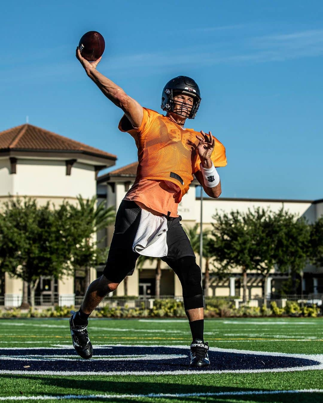 トム・ブレイディさんのインスタグラム写真 - (トム・ブレイディInstagram)「“A quarterback must believe in himself - his work must convince his teammates that he can be trusted when all else fails"」7月23日 2時00分 - tombrady