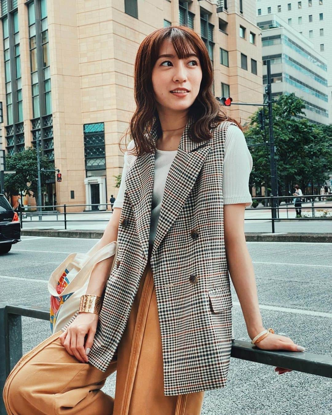 瀬口かなさんのインスタグラム写真 - (瀬口かなInstagram)「iPhone11proの綺麗さ凄い😳﻿ @ulala_utauhito さんが撮ってくれた📸﻿ ﻿ バッグはLUSHのエコバッグ最近使ってる😂﻿ ﻿  #ootd #fashion #イエベ秋 #私服コーデ #ブラウンコーデ #amerivintage #ファッション好きな人と繋がりたい　#iphone11pro #ジレ #ジレコーデ #バングル #バングルコーデ」7月22日 18時15分 - seguchikana