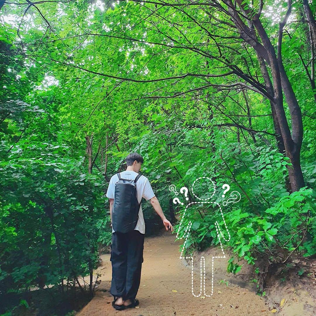 ウォンジュンのインスタグラム：「🌿🚶🏻‍♂️🌿 D-3 😏 . . #조금만더걷자 #같이걸을사람선착순1명 #은나🖐🏻 #072518」