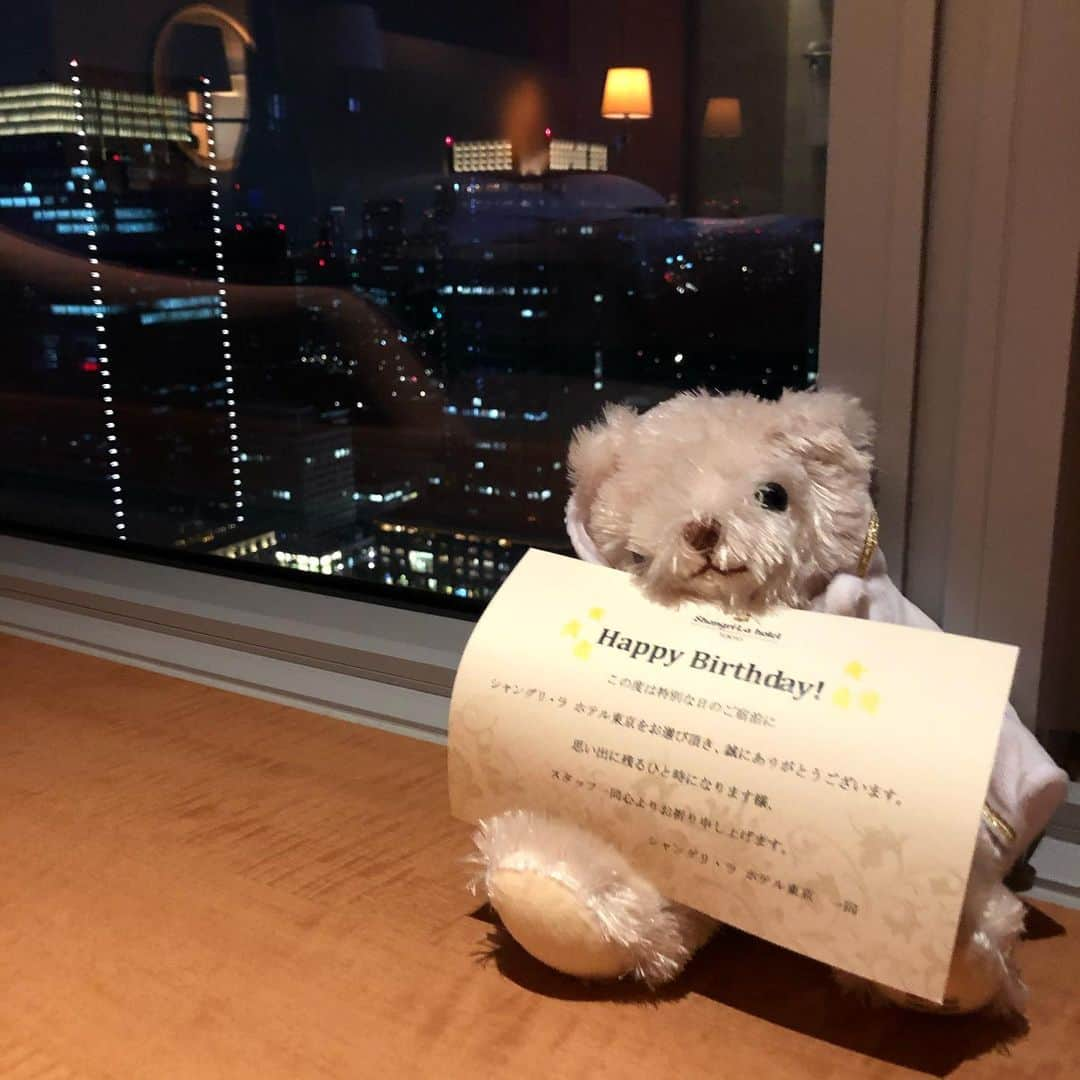 中川友里さんのインスタグラム写真 - (中川友里Instagram)「桃源郷きた🥺❤️🍑 @shangrila_tokyo  #shangrila #hotel #tokyo」7月22日 19時06分 - darayunya