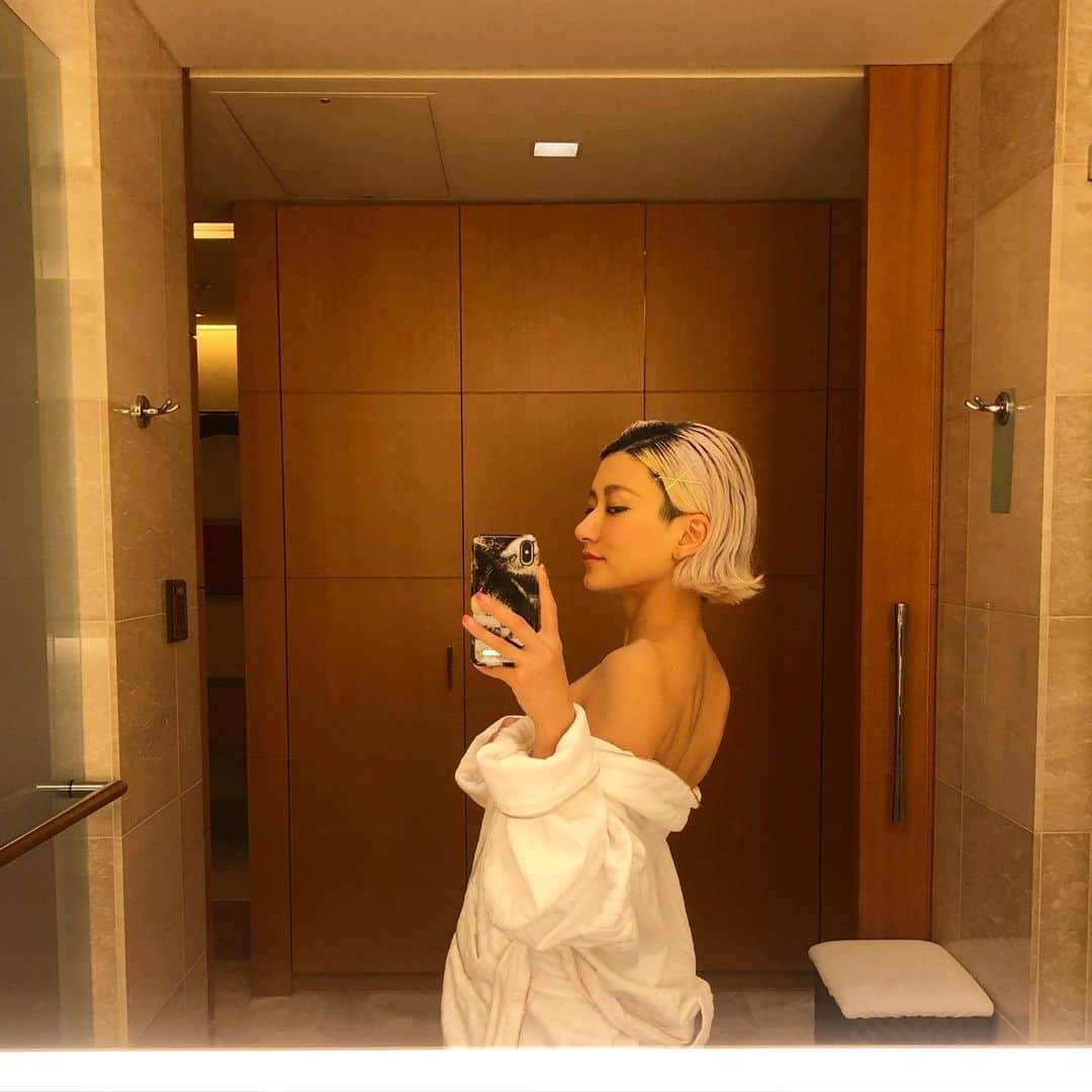 中川友里さんのインスタグラム写真 - (中川友里Instagram)「桃源郷きた🥺❤️🍑 @shangrila_tokyo  #shangrila #hotel #tokyo」7月22日 19時06分 - darayunya