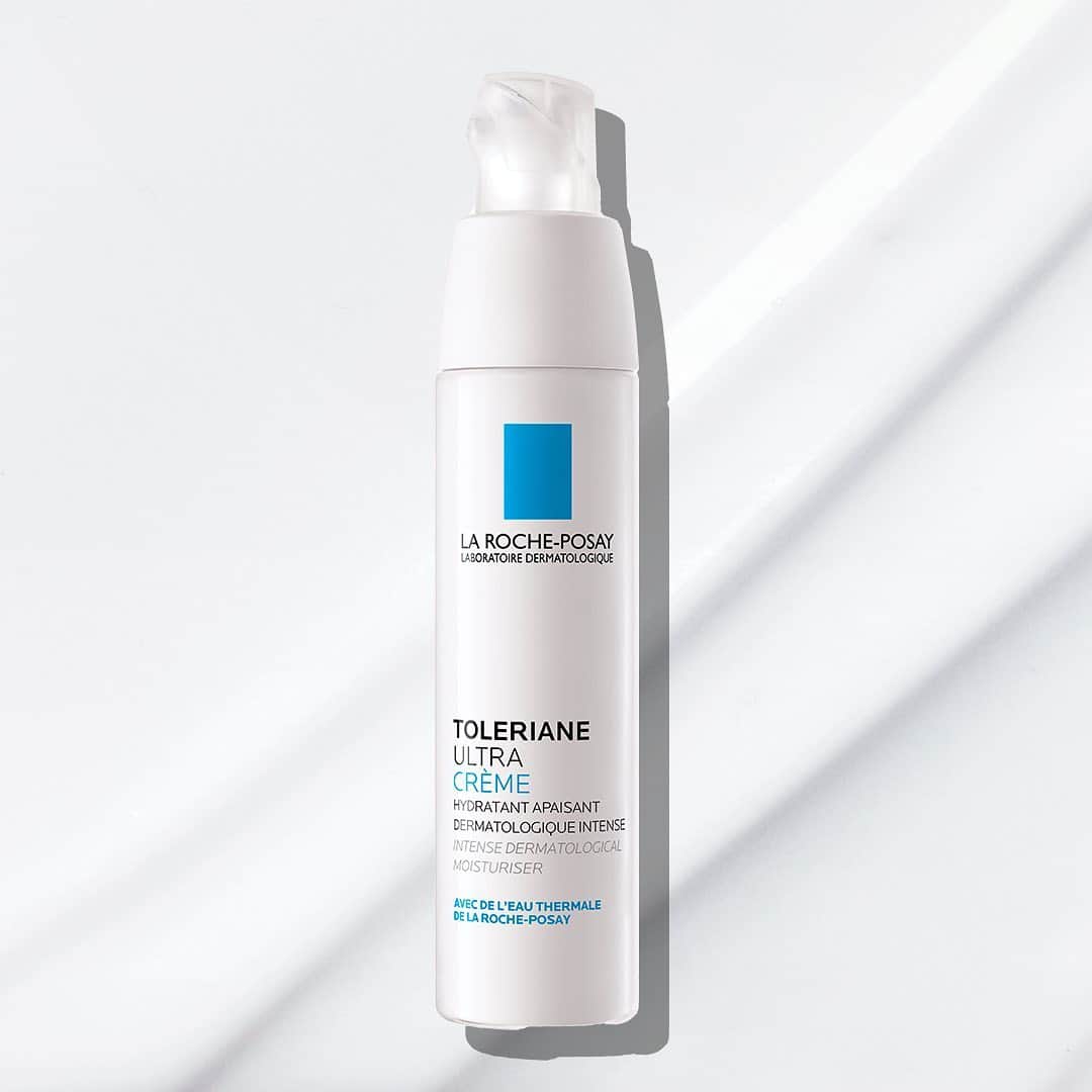 LA ROCHE-POSAY JAPAN ラロッシュポゼのインスタグラム：「＼ 夏の保湿対策できていますか？／ . 夏は皮脂が出ることで冬ほど乾燥を感じにくい。 だから、保湿ケアを忘れがち... しかしクーラーなどに長時間さらされたお肌には夏でも保湿が大切です！ . 夏の保湿におすすめなのが #トレリアンウルトラ  乾燥や季節の変わり目で肌の調子が悪い、 肌に赤みやかゆみを感じるなど肌荒れが気になる時にお使いいただける保湿クリームです。 . 「しっとりしてるのにベタつかなくて、スーッと馴染みます」 「アレルギーもあり敏感肌ですが問題なく使用出来ました」 というお声を多くいただいています。 . 是非チェックしてくださいね🌿  . トレリアン ウルトラ 40mL 5,060円 (税込) . #ラロッシュポゼ #larocheposay #トレリアンウルトラ #乾燥肌 #敏感肌 #敏感肌対策 #スキンケア #低刺激 #夏メイク #敏感肌コスメ #ドクターズコスメ #保湿ケア #美肌レシピ #美肌作り #肌荒れ改善 #素肌感 #素肌美人  #スキンケアマニア #肌メンテナンス  #肌断食 #デイリースキンケア #保湿クリーム #お肌ケア  #美容好きさんと繋がりたい #お肌の悩み  #スキンケア購入品  #スキンケア好きさんと繋がりたい  #肌荒れ対策 #ボディクリーム」