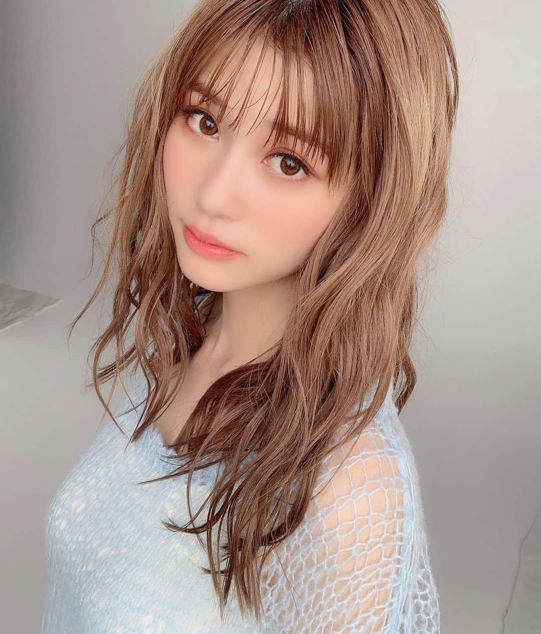 生見愛瑠さんのインスタグラム写真 - (生見愛瑠Instagram)「髪くるんくるん☺︎。」7月22日 19時15分 - meru_nukumi