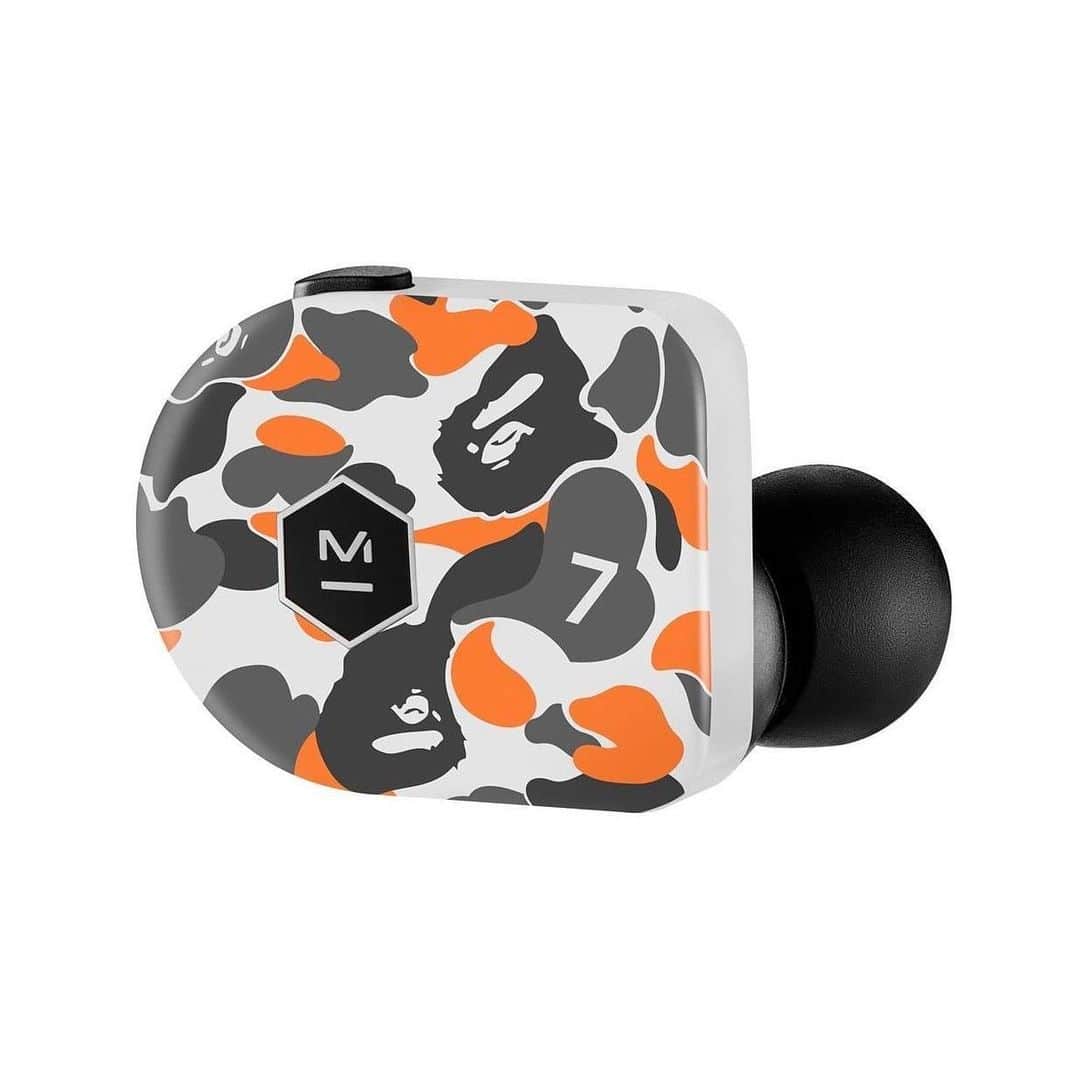 HYPEBEASTさんのインスタグラム写真 - (HYPEBEASTInstagram)「#hypebeasttech: @bape_japan has enlisted @masterdynamic and @easymoneysniper’s @35ventures for a new collaborative headphone and earphone release. It includes the MW65 Wireless Active Noise-Cancelling Headphones and MW07 PLUS True Wireless Earphones, both of which come in ABC CAMO and Studio 35 Orange Camo options. Head to the link in our bio for more info and expect the items to drop at BAPE flagships on July 25.⁠⠀ Photo: BAPE」7月22日 19時11分 - hypebeast