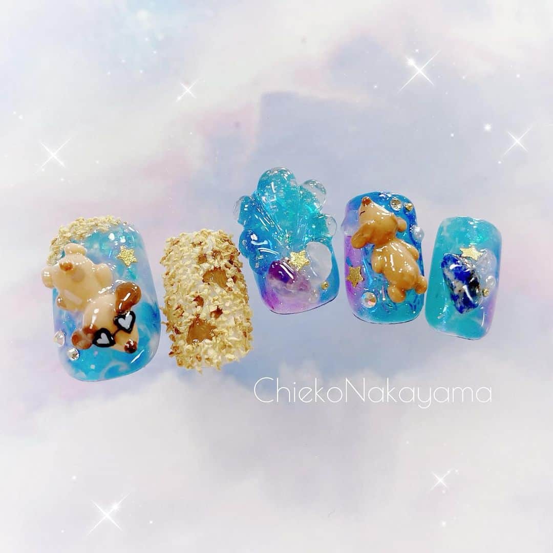 なかやまちえこのインスタグラム：「Sea nails🏝⠀  ⠀ PREANFA シリコンモールド 『寝そべり垂れ耳犬』 #nail #nails #nailart #ネイル #美甲 #ネイルアート  #japanesenailart #manucure #japanesenails #manicurist #gelnails #أظافر #네일아트 #미용 #vẽmóng #ngườiđẹp  #เพ้นท์เล็บ #искусствоногтя #artedeuñas #เพ้นท์เล็บเจล #ジェルネイルデザイン #ネイルデザイン #senikuku #nagelkunst #ゆめかわ #ゆめかわネイル #kawaii #kawaiinails #ファンシーネイル #fancynails @candypocket_official @joyartofficial @nail_premall @prexyofficial @kimagure_cat_whim @pregelofficial」