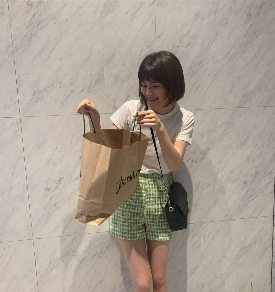 藤本林花美愛さんのインスタグラム写真 - (藤本林花美愛Instagram)「💚  4連休なにするのーーん！  #stradivarius #zara #shopping #お買い物 #ストラディバリウス」7月22日 19時58分 - lily_1001_official