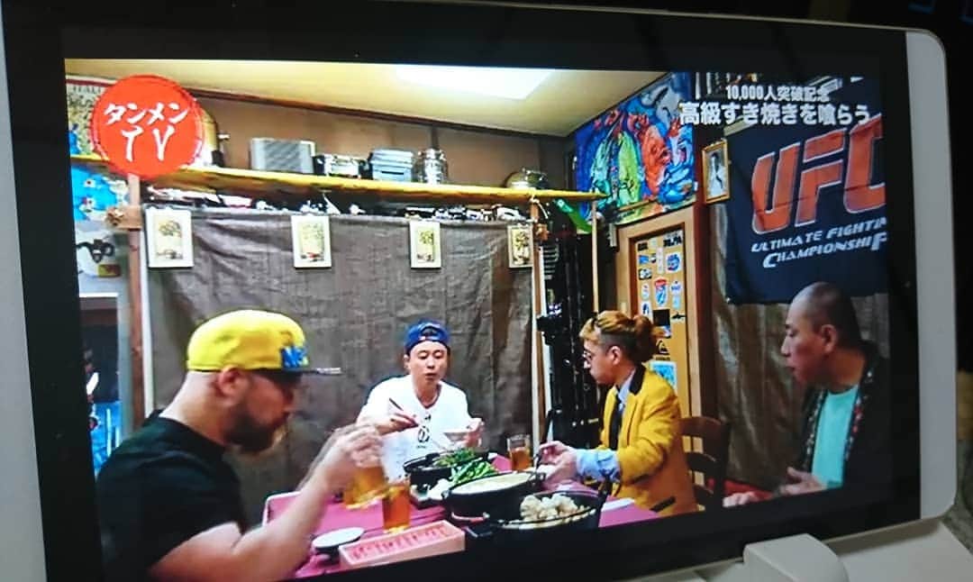 松本康太さんのインスタグラム写真 - (松本康太Instagram)「河本さんのYouTube『タンメンTV』に出してもらいました♪奈良県「ももしき」の絶品すき焼きをご馳走になりました！幻の白キクラゲがめちゃくちゃ美味しかったのです！  お時間があればぜひチェックしてください(^o^)/ すき焼きセットは「ももしき」さんのホームページで購入できます♪  #タンメンtv #YouTube #すき焼き #奈良県 #ももしき #すき焼きセット #お取り寄せグルメ #大和牛 #白キクラゲ #幻の白キクラゲ #河本準一 #レギュラー松本 #あるある探検隊」7月22日 20時50分 - aruarutankentai.matsumoto
