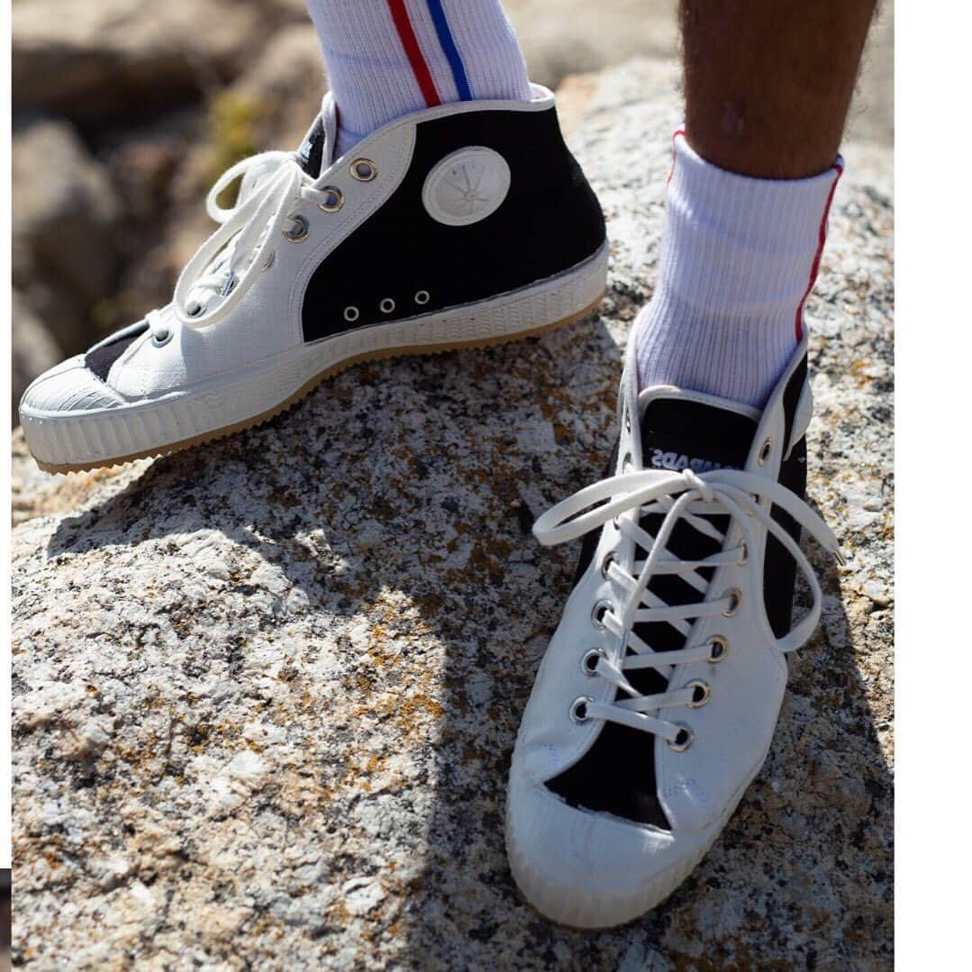 のインスタグラム：「🚨new stock alert🚨Time to get your hands on this timeless piece of footwear. #ICNS #backinstock」