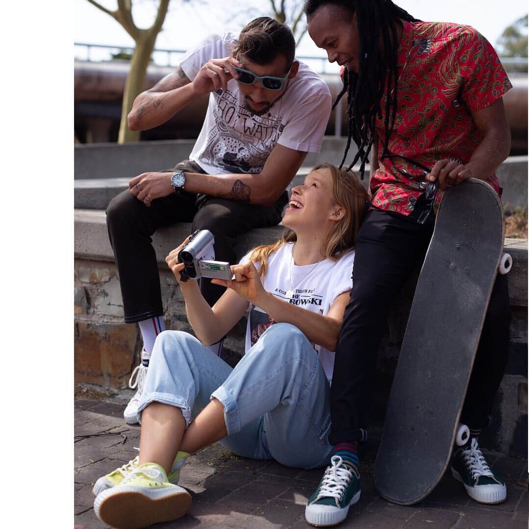 のインスタグラム：「We didn’t realize we were making memories, we were just having fun‼️#ICNS #restocked #komrads」